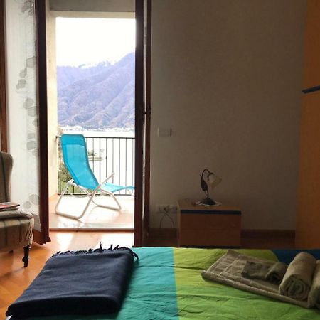 Big Apartment With Lake View And Three Bedrooms Sala Comacina Luaran gambar
