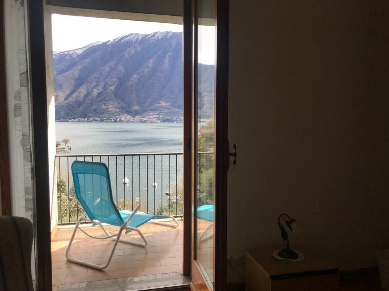 Big Apartment With Lake View And Three Bedrooms Sala Comacina Luaran gambar